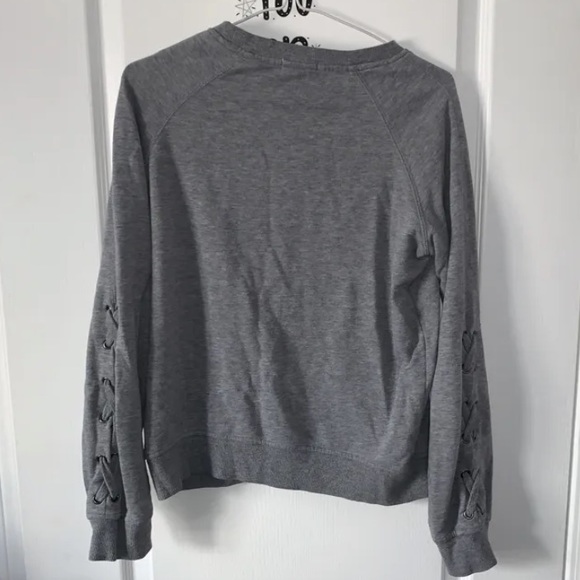 Garage sweater - Picture 4 of 4